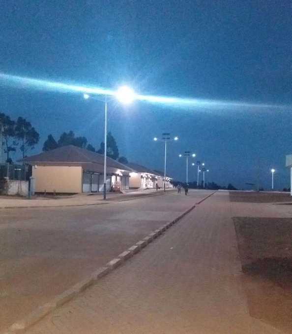 漳州市非洲科特迪瓦太阳能路灯工程
